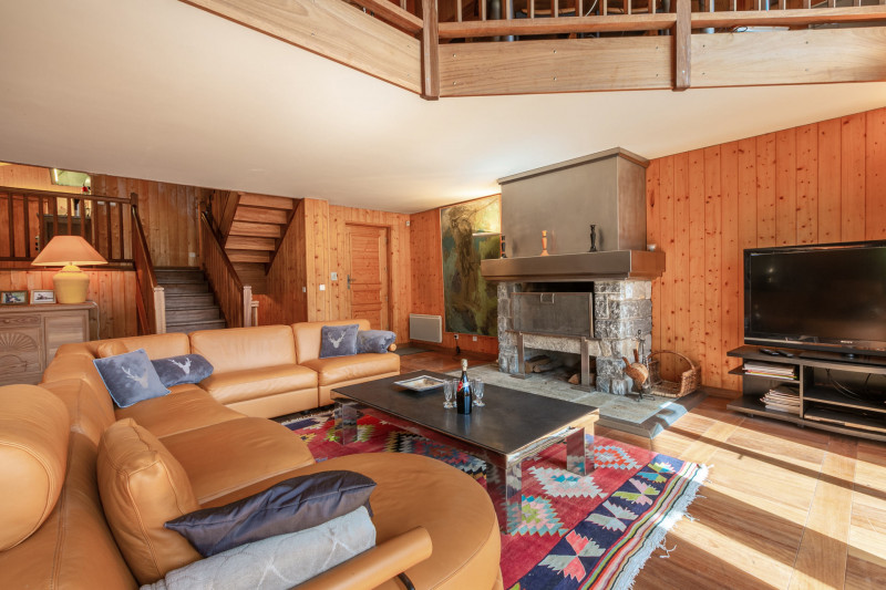 _lv_images__lot_0002340255_02_18180161 _lv_images__lot_0002340255_02_18180161