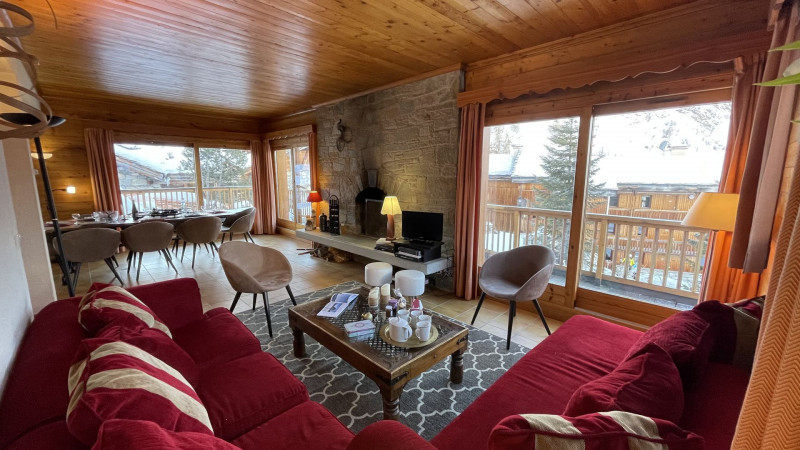 _lv_images__lot_0002340260_01_18305897