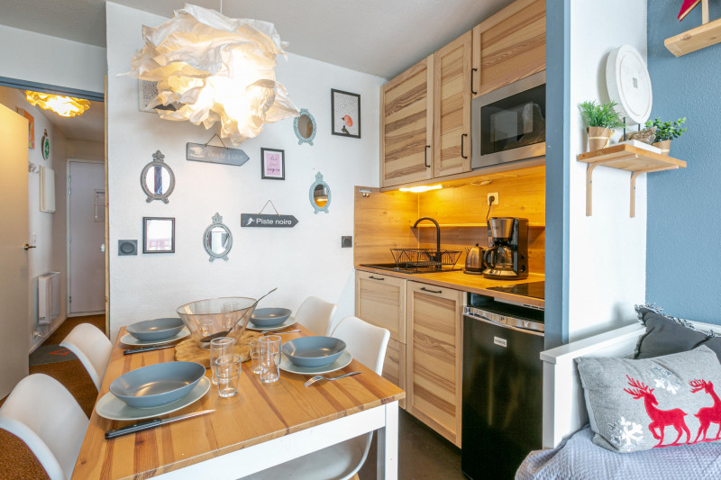 _lv_images__lot_0002340261_01_17367912 _lv_images__lot_0002340261_01_17367912