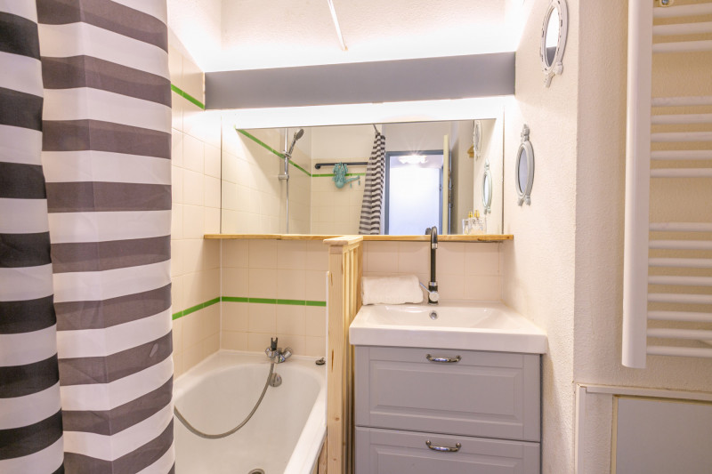 _lv_images__lot_0002340261_08_17411253 _lv_images__lot_0002340261_08_17411253