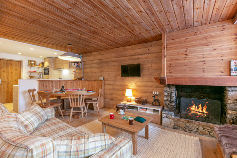 _lv_images__lot_0002340266_01_17302522