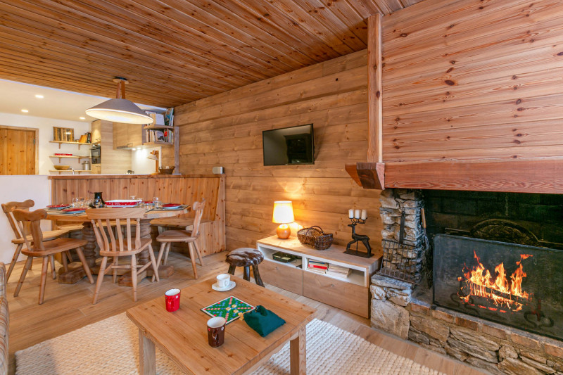 _lv_images__lot_0002340266_02_18552050