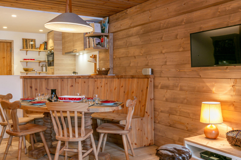 _lv_images__lot_0002340266_05_17943197