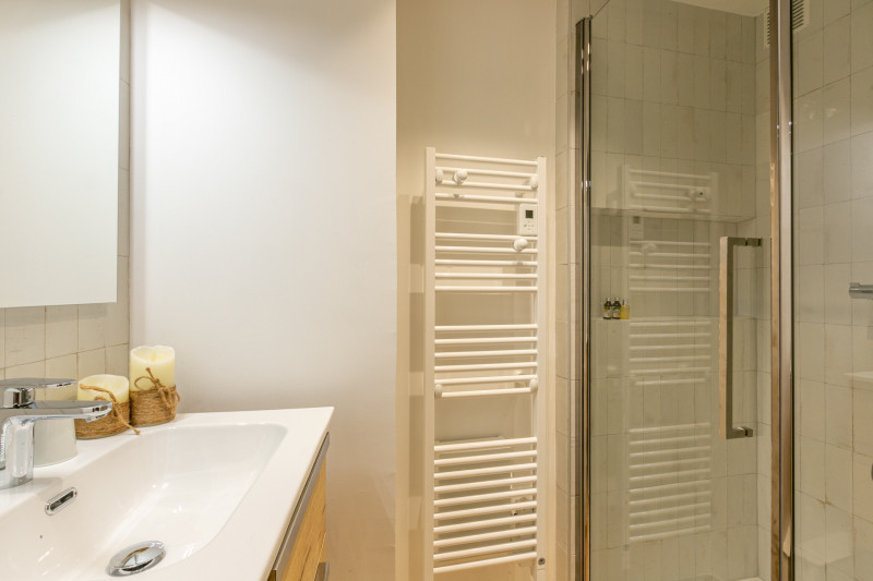 _lv_images__lot_0002340266_12_18307481 _lv_images__lot_0002340266_12_18307481