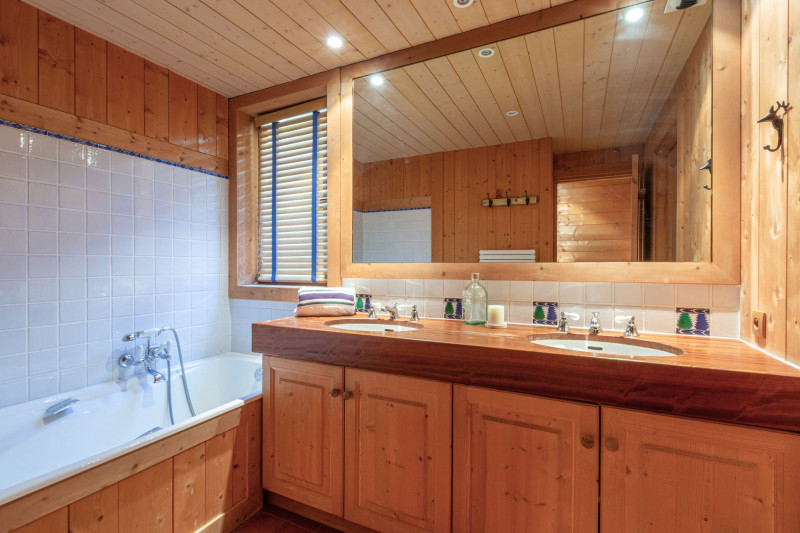 _lv_images__lot_0002340270_14_17365575 _lv_images__lot_0002340270_14_17365575