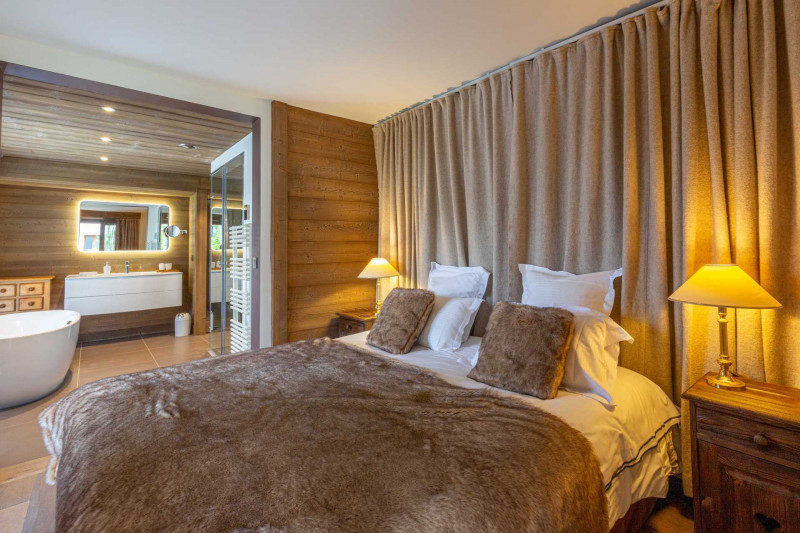 _lv_images__lot_0002340273_08_18182219 _lv_images__lot_0002340273_08_18182219