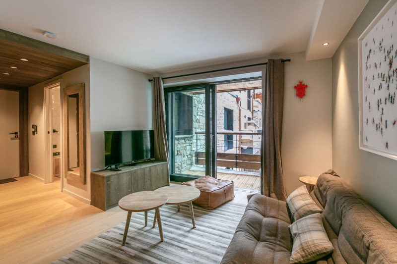 _lv_images__lot_0002340277_14_18360381 _lv_images__lot_0002340277_14_18360381