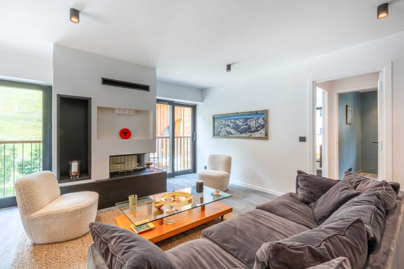 _lv_images__lot_0002340278_03_18181463 _lv_images__lot_0002340278_03_18181463