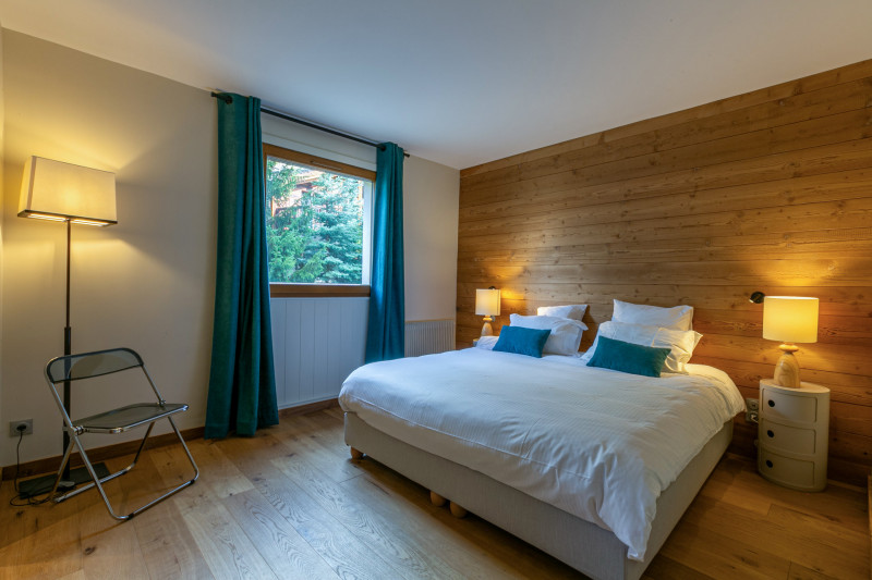 _lv_images__lot_0002340285_07_17761085