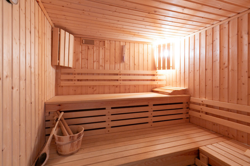 _lv_images__lot_0002340286_15_18516442