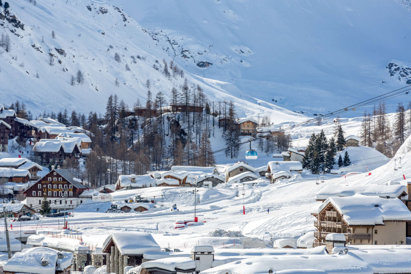 _lv_images__lot_0002340288_11_19524680