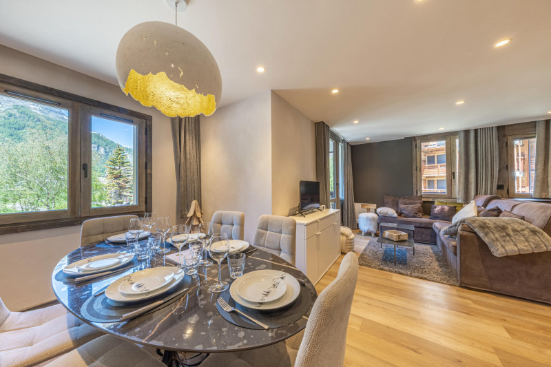 _lv_images__lot_0002340289_04_19326854 _lv_images__lot_0002340289_04_19326854