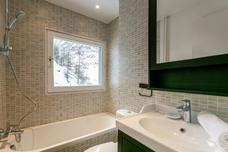 _lv_images__lot_0002340290_11_18073547 _lv_images__lot_0002340290_11_18073547