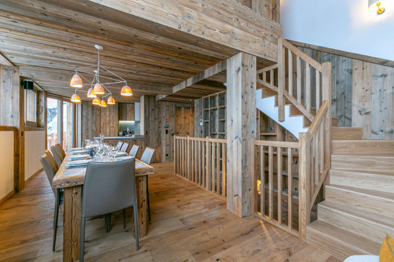 _lv_images__lot_0002340292_03_18447997