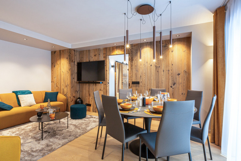 _lv_images__lot_0002340295_01_17786318 _lv_images__lot_0002340295_01_17786318