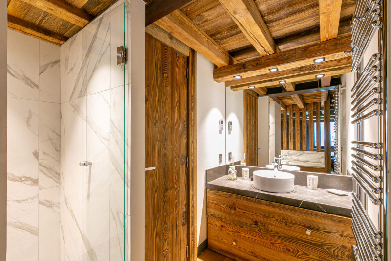 _lv_images__lot_0002340305_14_18312259 _lv_images__lot_0002340305_14_18312259