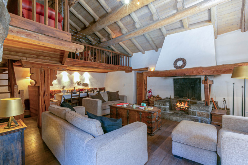 _lv_images__lot_0002340306_01_17400876 _lv_images__lot_0002340306_01_17400876