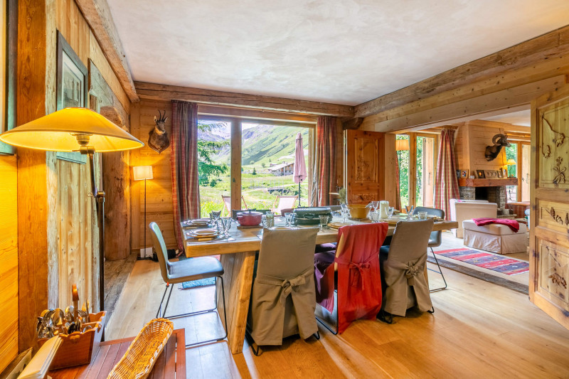 _lv_images__lot_0002340310_09_17757268