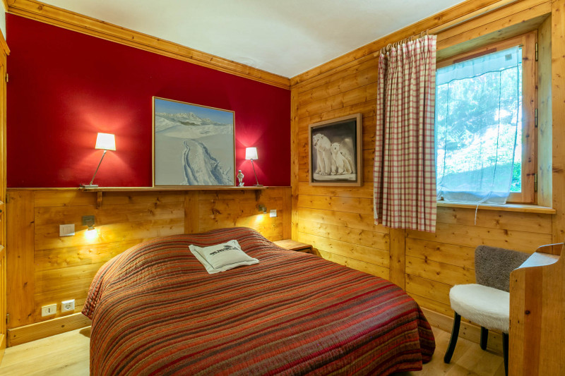 _lv_images__lot_0002340310_13_18259073