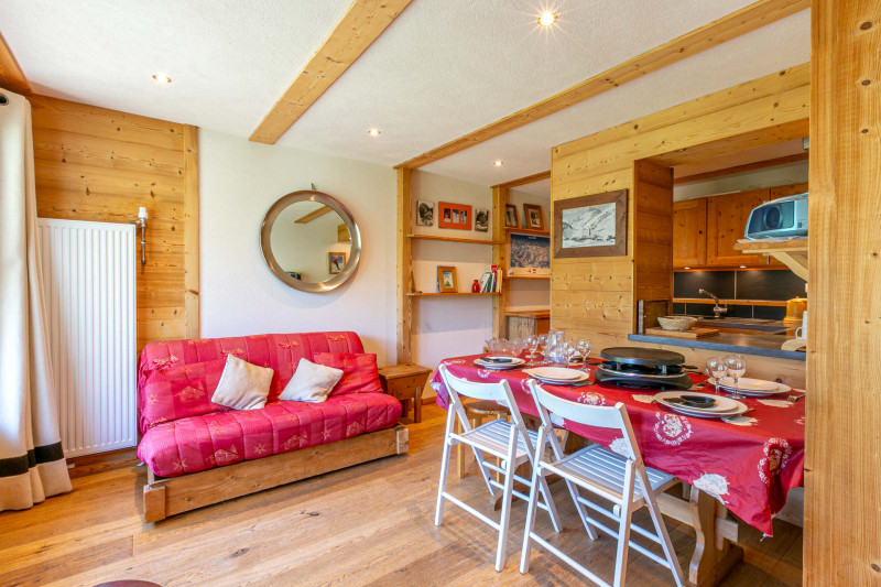 _lv_images__lot_0002340311_01_18259733