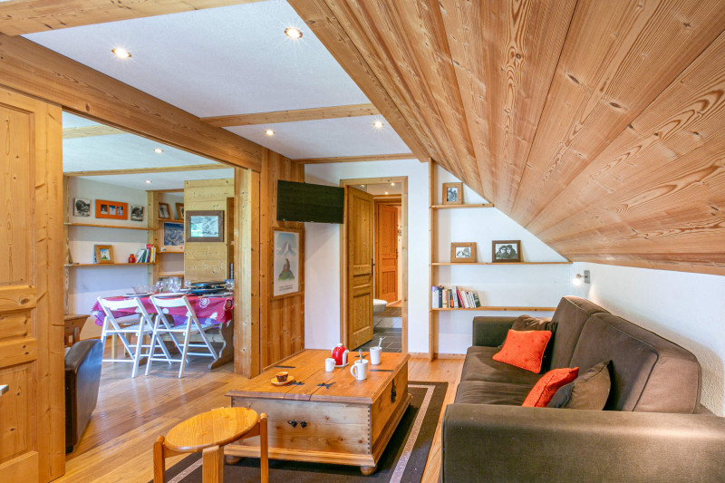 _lv_images__lot_0002340311_05_17416571 _lv_images__lot_0002340311_05_17416571