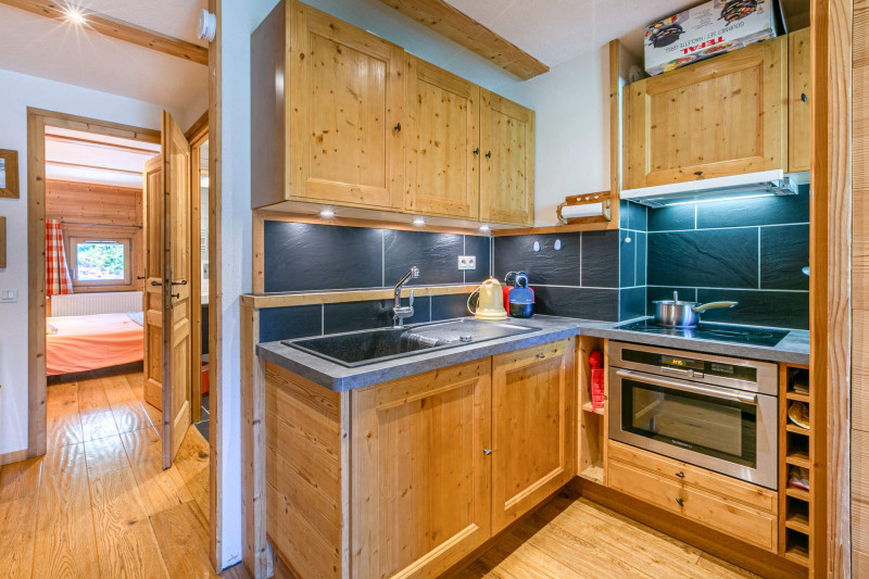 _lv_images__lot_0002340311_07_17993708