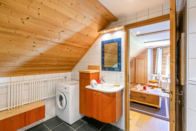 _lv_images__lot_0002340311_12_17407775 _lv_images__lot_0002340311_12_17407775