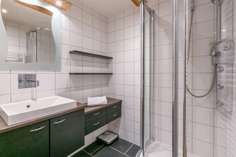 _lv_images__lot_0002340311_13_17381948 _lv_images__lot_0002340311_13_17381948