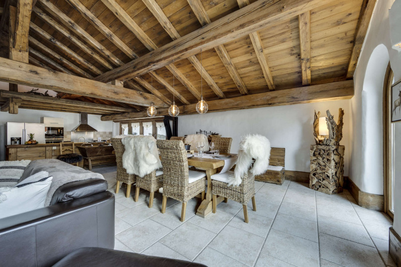 _lv_images__lot_0002340315_05_18430315