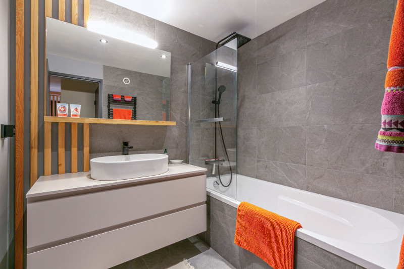 _lv_images__lot_0002340316_09_17419647 _lv_images__lot_0002340316_09_17419647