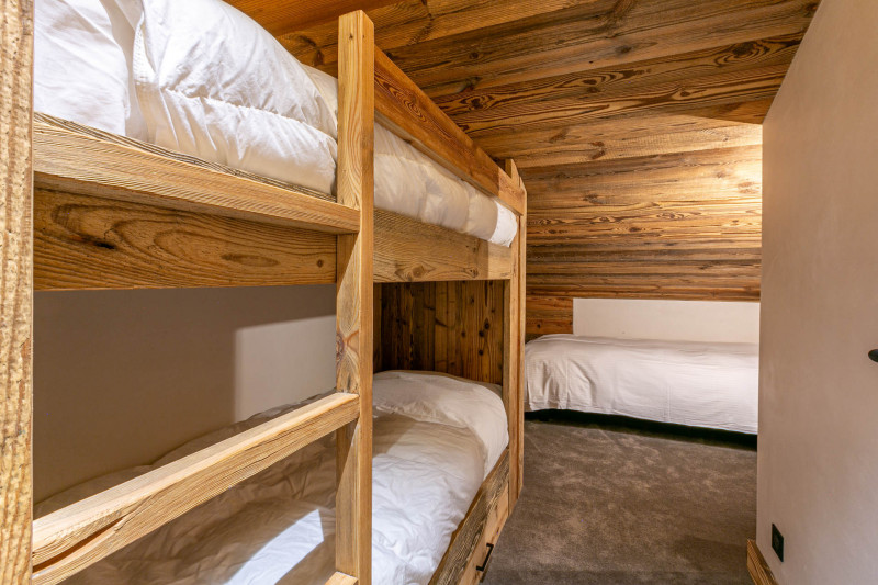 _lv_images__lot_0002340318_12_18279276 _lv_images__lot_0002340318_12_18279276