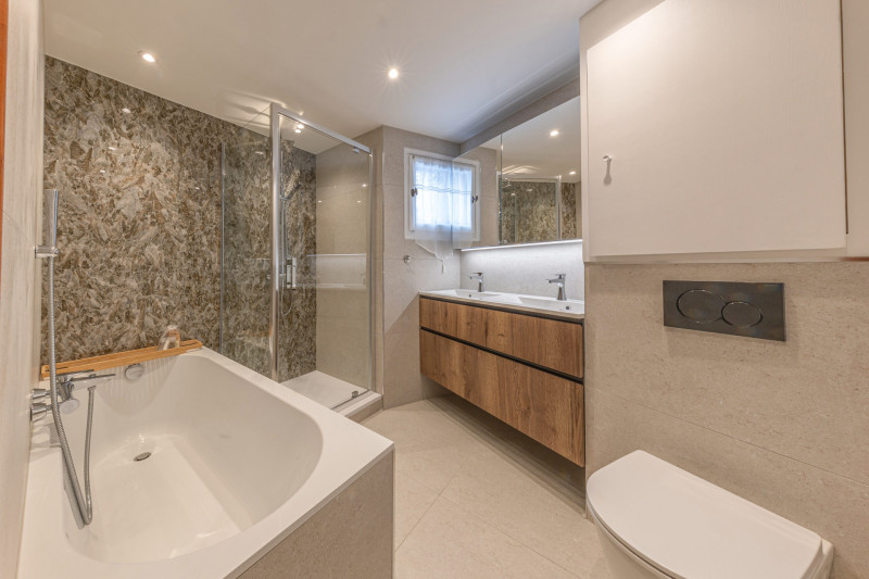 _lv_images__lot_0002340323_10_18179318 _lv_images__lot_0002340323_10_18179318