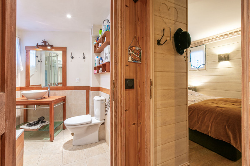 _lv_images__lot_0002340323_13_17775497 _lv_images__lot_0002340323_13_17775497