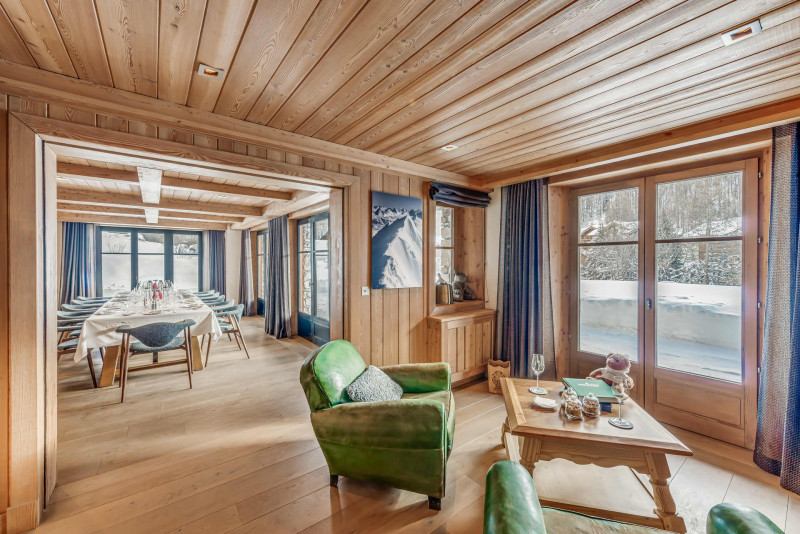 _lv_images__lot_0002340327_15_18116698