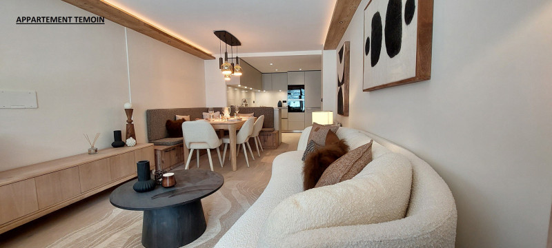 _lv_images__lot_0002340328_03_17299202