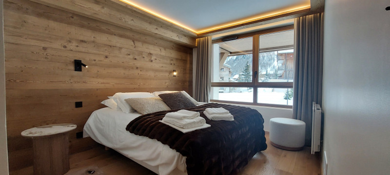 _lv_images__lot_0002340328_09_17398612 _lv_images__lot_0002340328_09_17398612