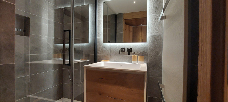 _lv_images__lot_0002340328_12_17314837 _lv_images__lot_0002340328_12_17314837