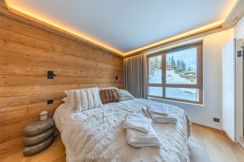 _lv_images__lot_0002340328_12_17784054 _lv_images__lot_0002340328_12_17784054