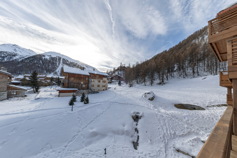 _lv_images__lot_0002340328_15_19326163 _lv_images__lot_0002340328_15_19326163