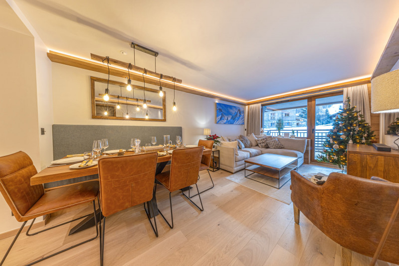 _lv_images__lot_0002340329_01_18466968