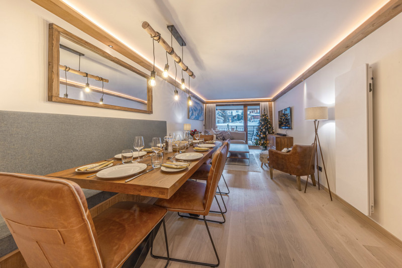 _lv_images__lot_0002340329_04_17494686