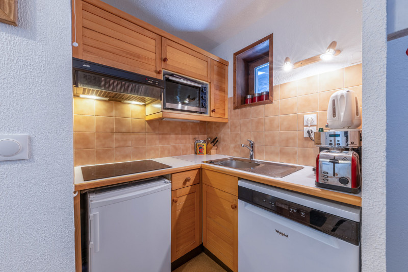 _lv_images__lot_0002340330_08_19327918 _lv_images__lot_0002340330_08_19327918