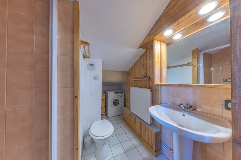 _lv_images__lot_0002340330_12_17366359 _lv_images__lot_0002340330_12_17366359