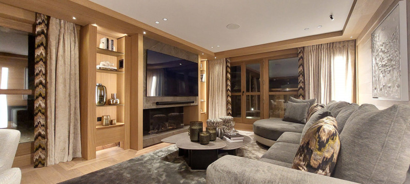 _lv_images__lot_0002340332_01_17364476 _lv_images__lot_0002340332_01_17364476