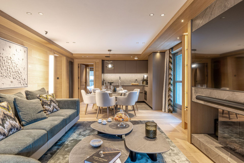 _lv_images__lot_0002340332_04_17758385 _lv_images__lot_0002340332_04_17758385