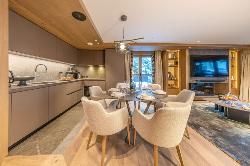 _lv_images__lot_0002340332_07_18002069