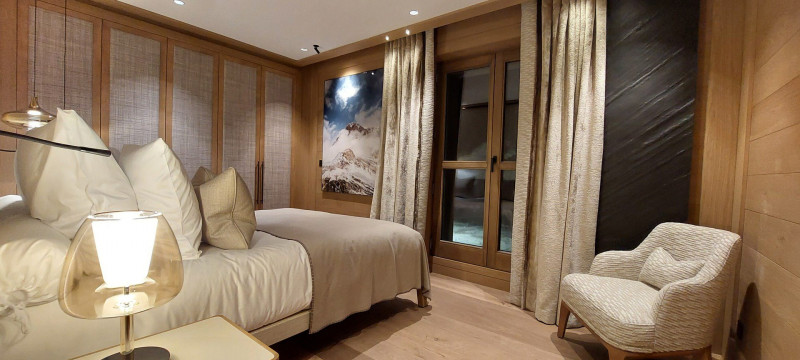 _lv_images__lot_0002340332_10_17381930 _lv_images__lot_0002340332_10_17381930