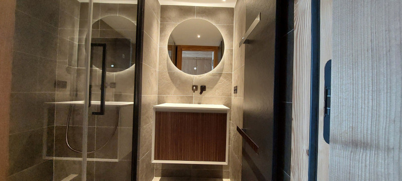 _lv_images__lot_0002340333_05_17299218