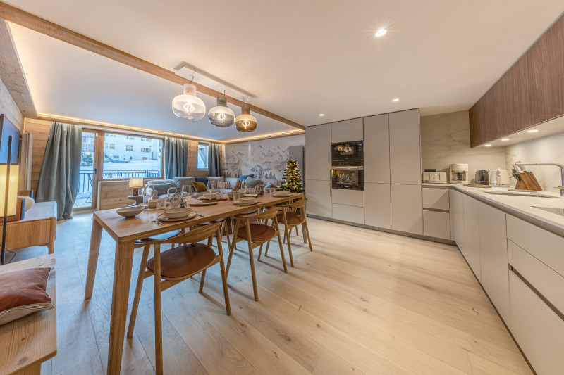 _lv_images__lot_0002340333_06_18223927