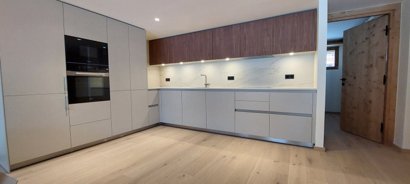 _lv_images__lot_0002340333_07_17398965